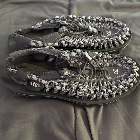 KEEN Uneek Gray Braided Corded Slip-on Sandal Men's Size 9 EUC - Picture 2 of 6